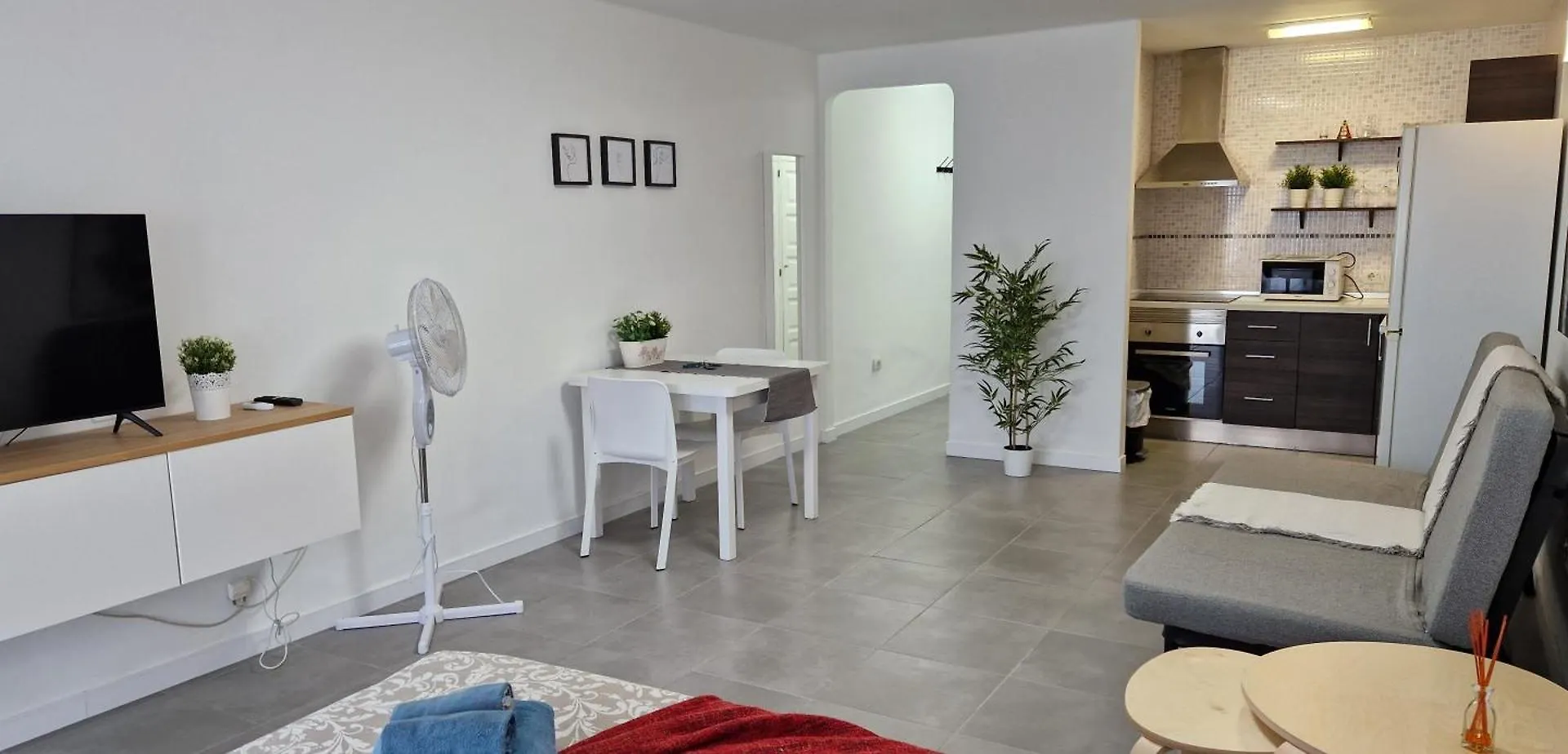 Sunny Large Terrace Apartment In Center Of Las Americas Playa de las Americas  0*, Playa de las Americas (Tenerife)